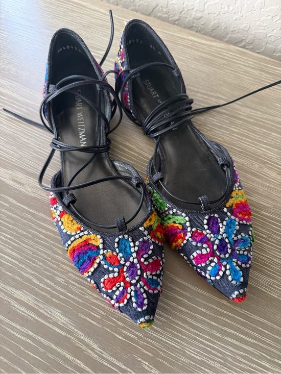 Stuart Weitzman Shoes - Stuart Weitzman Pointed Embroidered Lace-Up Flats size 8.5
